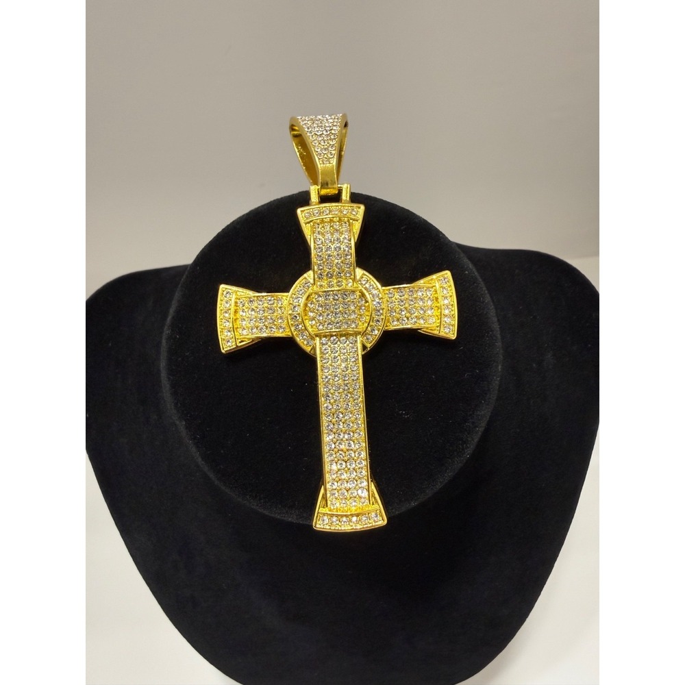 gold cross pendant iced out vvscz stones 2.5inch by 1.8inch